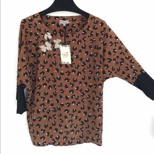 Silky Embellished kimono sleeves top
